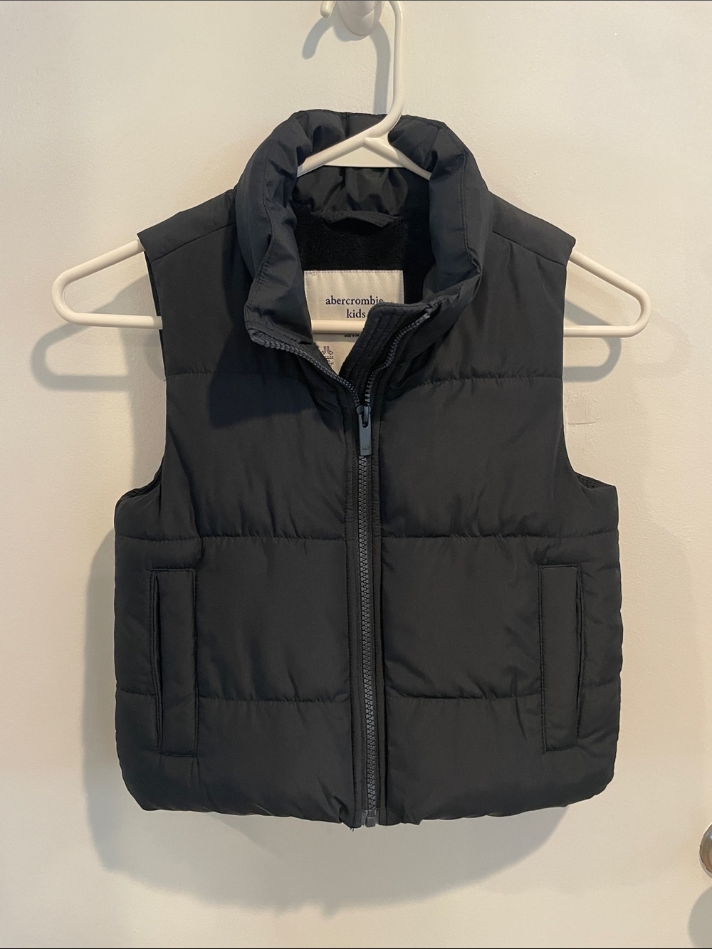 Abercrombie Kids Black Puffer Vest - Size 5/6